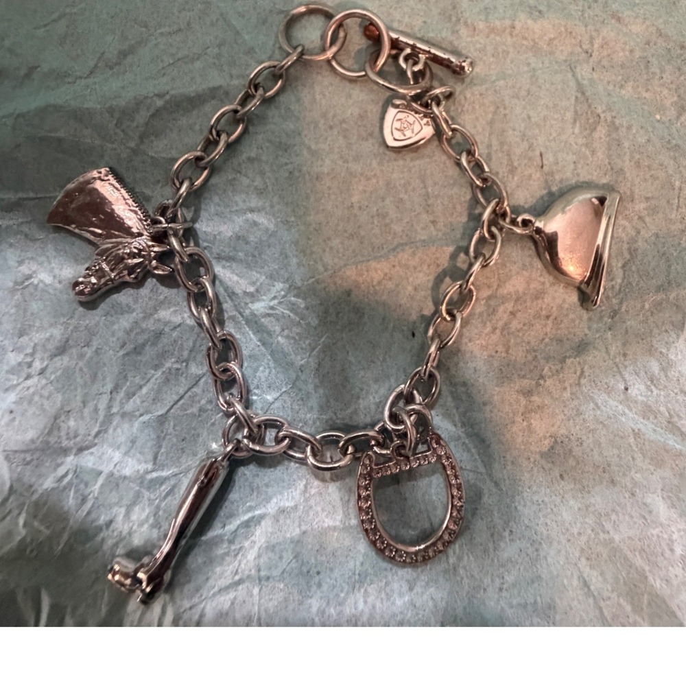 Ariat Silver Tone Equestrian Charm Bracelet Horse Head Boot Horseshoe Helmet